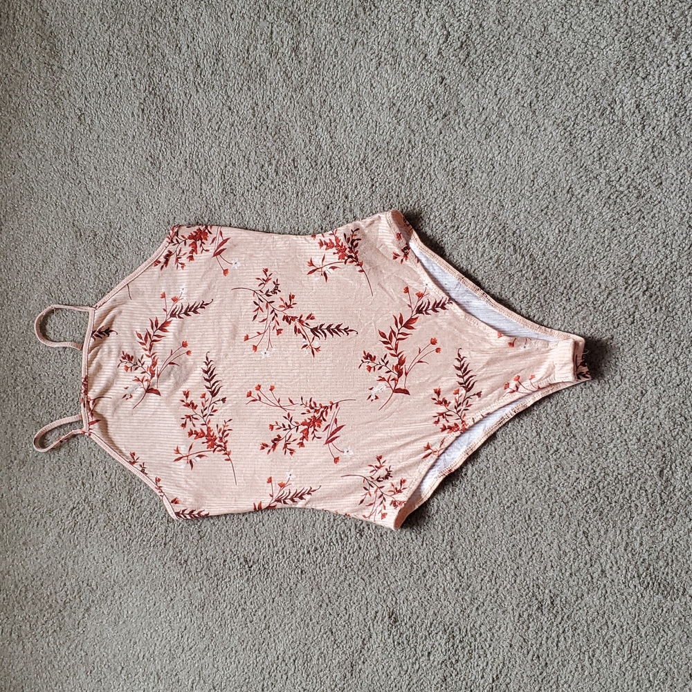 Womens top size M